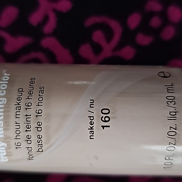 Lots of 2 ALMAY Truly Lasting Color (TLC) Foundation - Picture 3 of 4